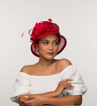 Red luna- cloche hat with delicate flower