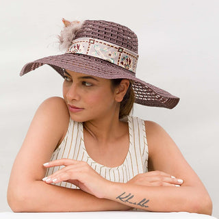 Mullet- Travel friendly sun hat with silk band and feathers