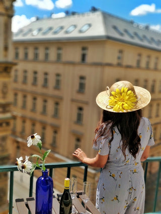 Elevate Your Travel Style: Hats as the Ultimate Secret Weapon for Instagram-Worthy Photos!