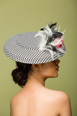 Black And White Fascinator Run For The Roses (Valentia)