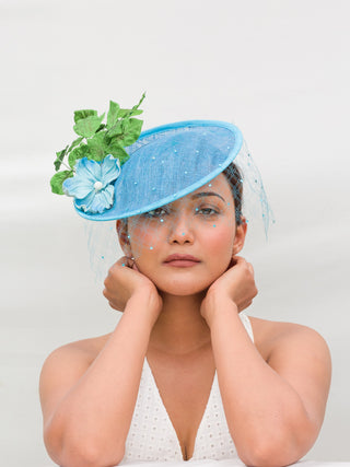 fascinator wedding guest