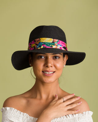 fedora hat style for sexy women