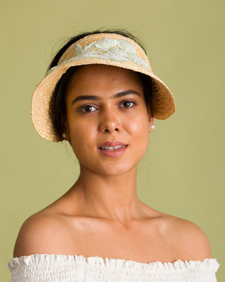 grooms mother beach wedding accessory