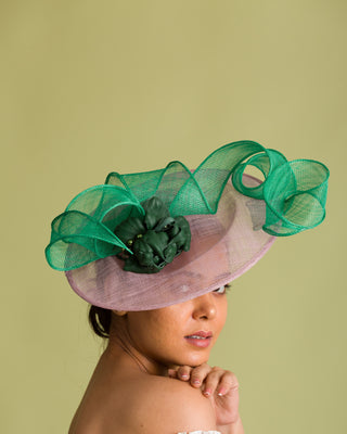hat for green dress
