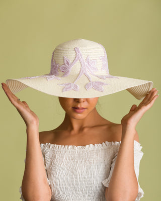 hat for wedding party bride 