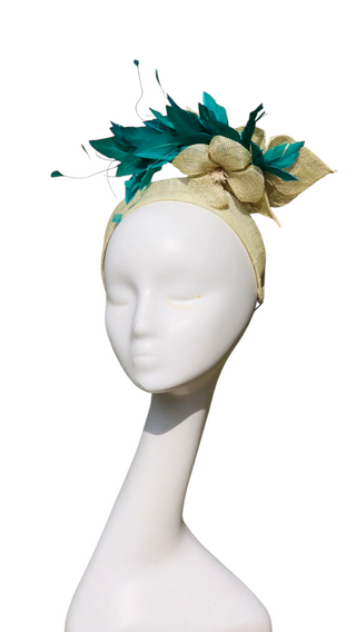 light green fascinator