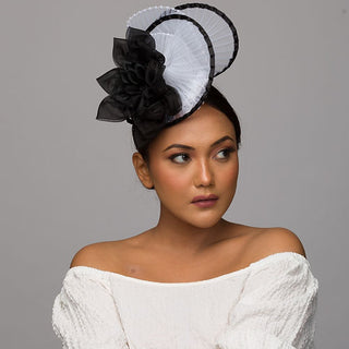 white fascinator kentucky derby